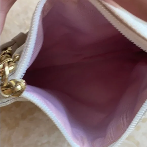 Coach White Limited Ed Canvas wristlet gold trim - Picture 4 of 4